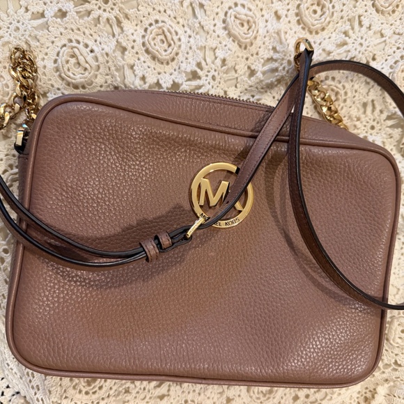 MICHAEL KORS FAWN CROSSBODY BAG EXCELLENT - Picture 6 of 8